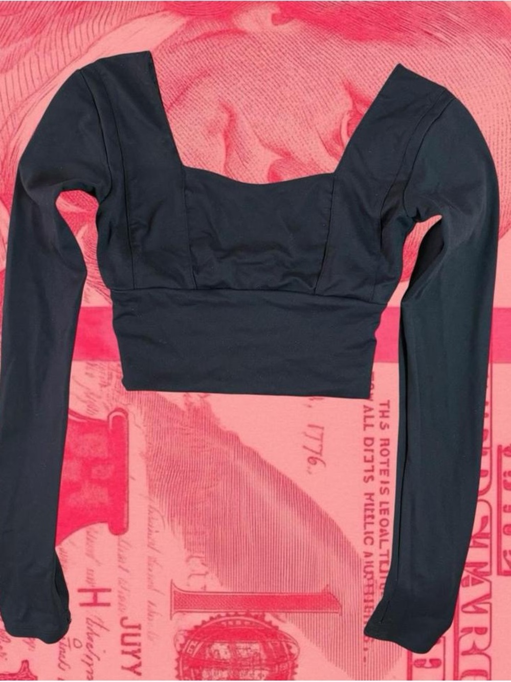 black long sleeve fitted workout crop top with square neckline and thumb holes s